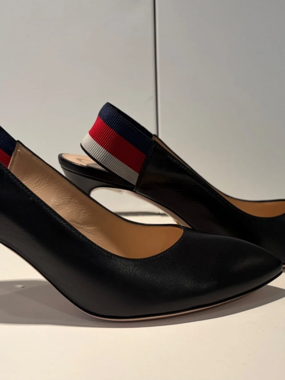 NEVER WORN ⭐️Gucci sling back